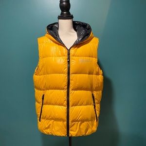 Bright Yellow Puffer Vest ｛90%｝feather